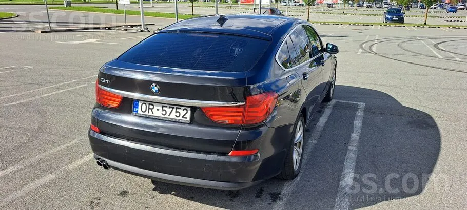 BMW 530 2011 photo 3