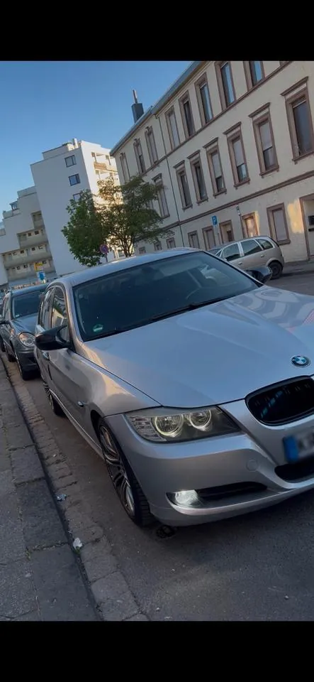 BMW 318I E90