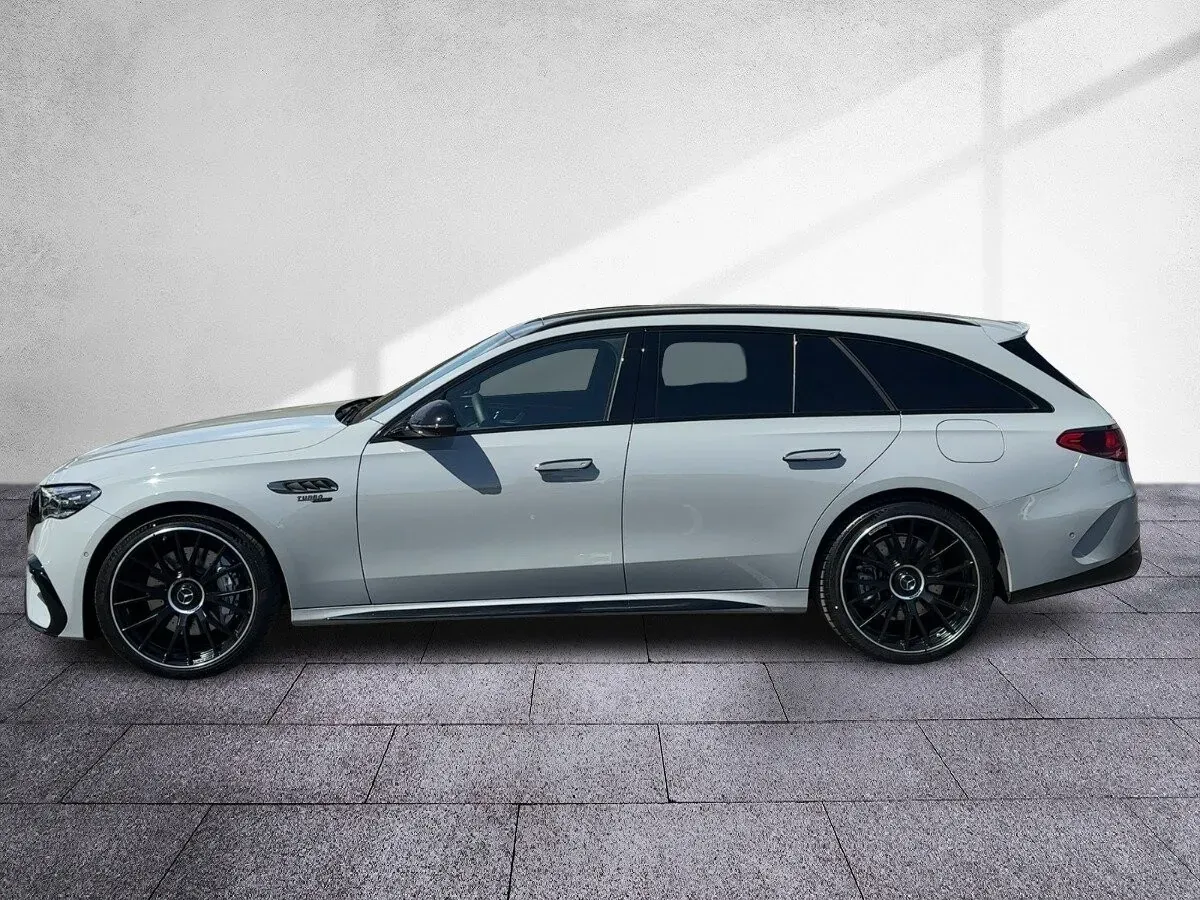 Mercedes-Benz E-Class 2025 photo 3