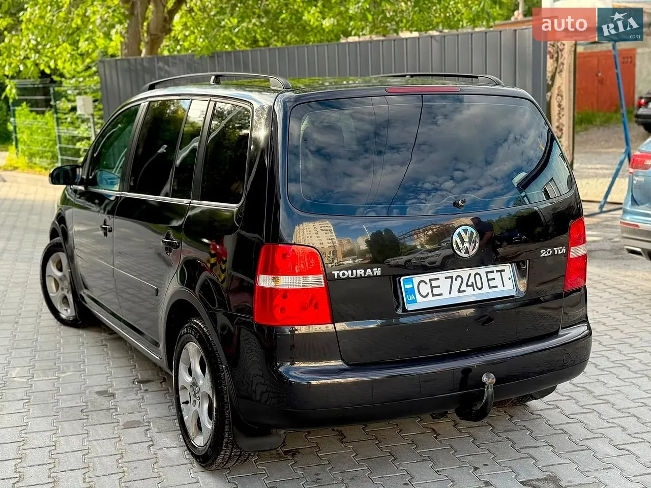 Volkswagen Touran 2006 photo 3