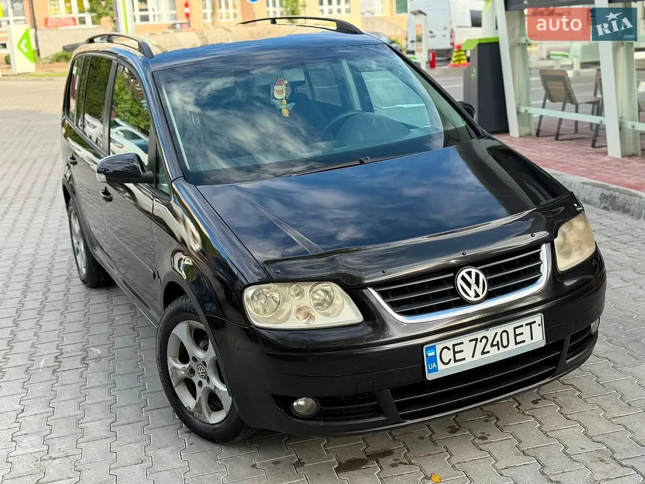 Volkswagen Touran 2006 photo 2