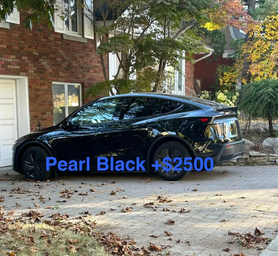 Tesla Model Y 2026 photo 2