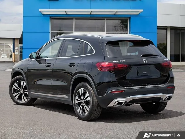 Mercedes-Benz Gla 2026 photo 4