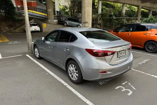 Mazda Axela