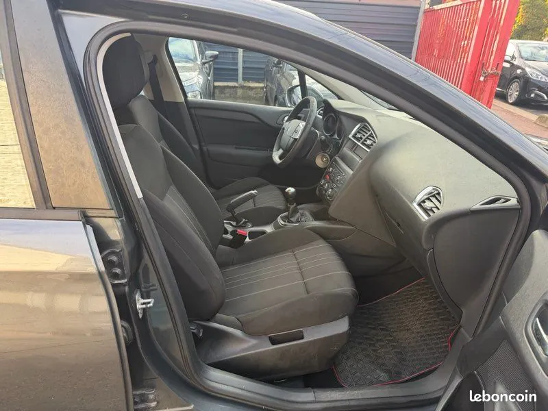 Citroen C4 2015 photo 5