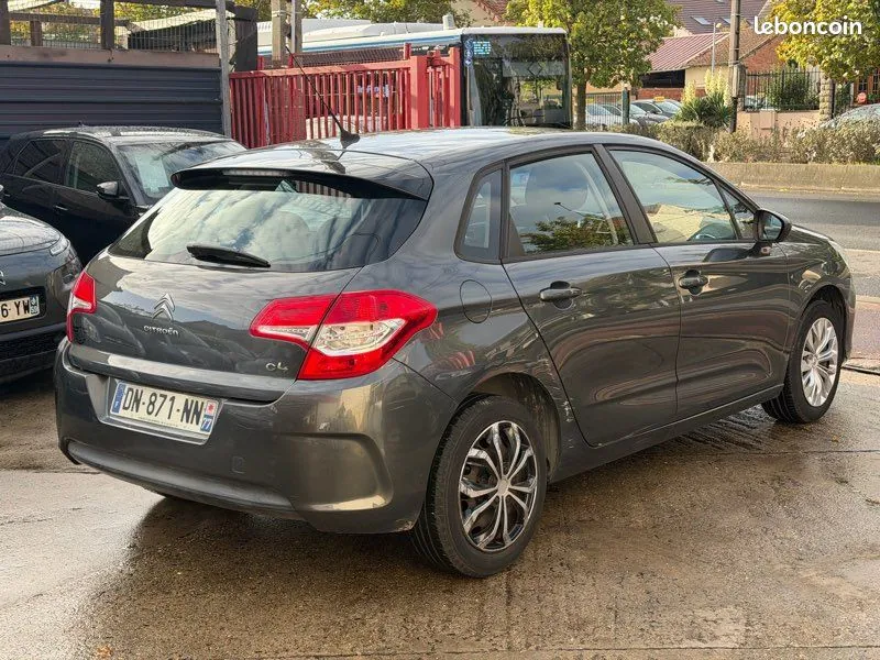 Citroen C4 2015 photo 3