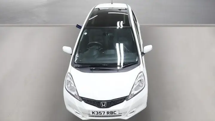 Honda Jazz 2014 photo 2