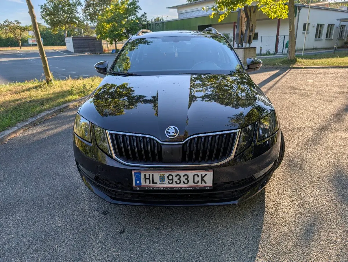 Skoda Octavia 2018 photo 2