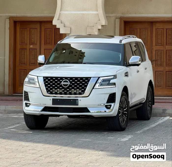 Nissan Patrol 2014 photo 2