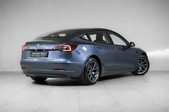Tesla Model 3 2022 photo 4