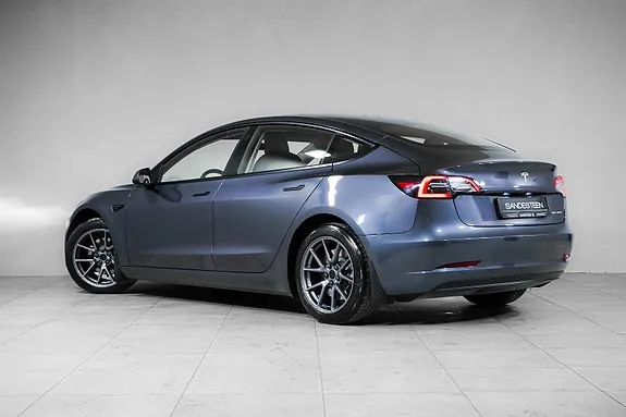 Tesla Model 3 2022 photo 5