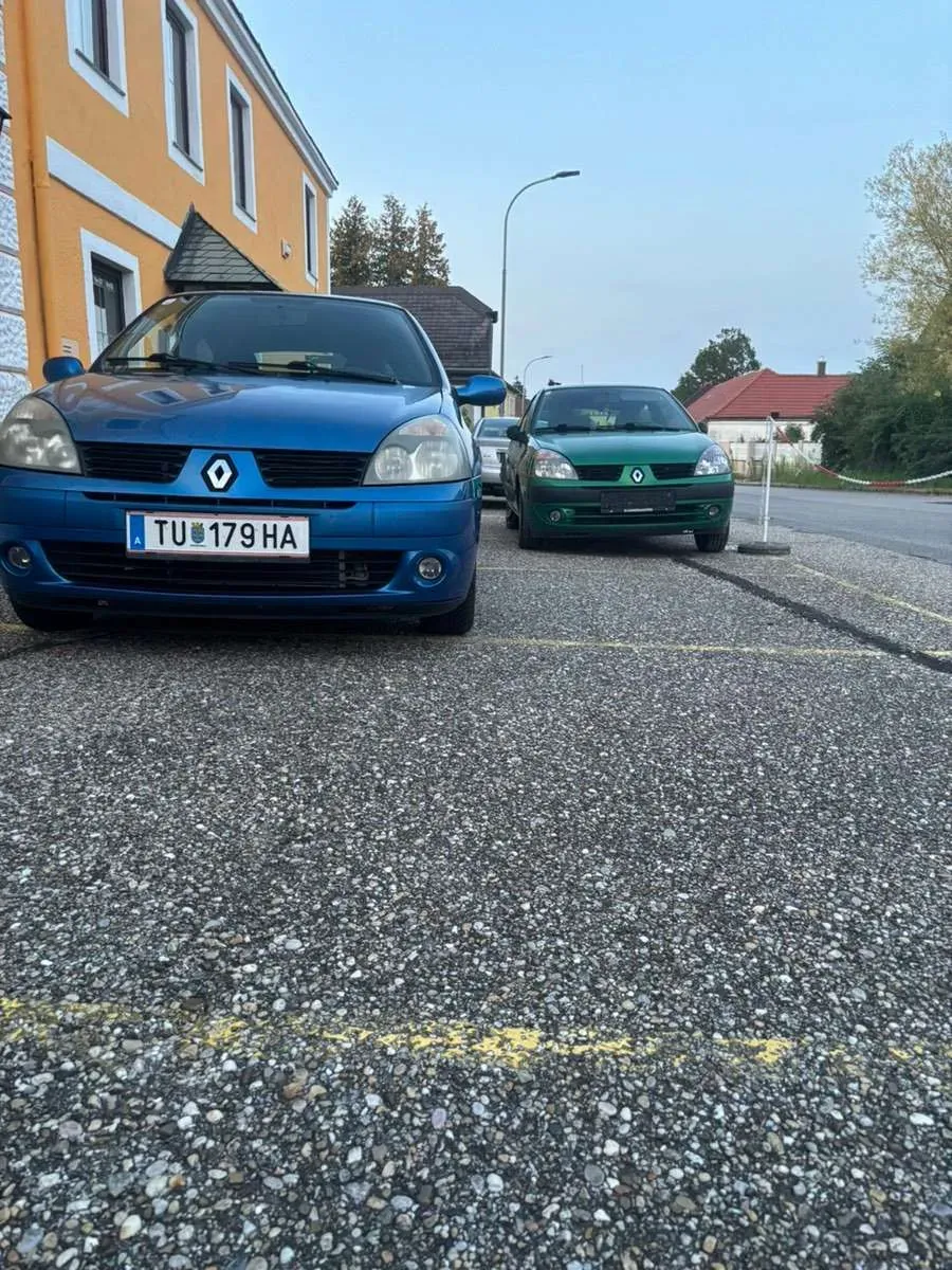 Renault Clio 2005 photo 3