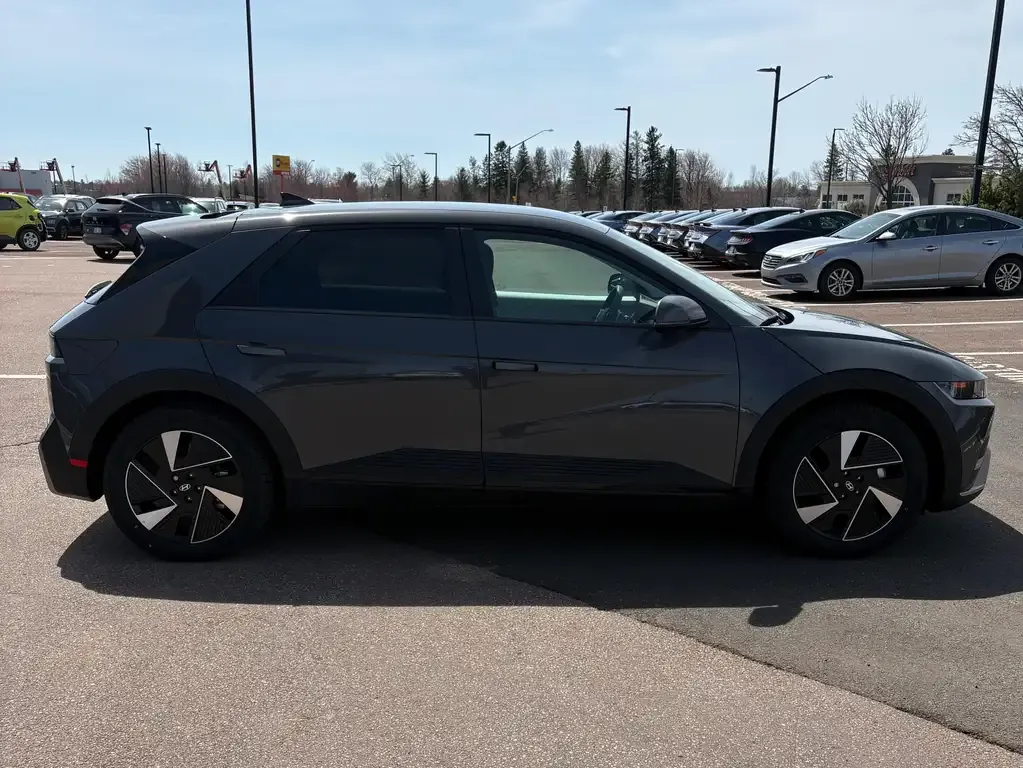 Hyundai Ioniq 5 2026 photo 3