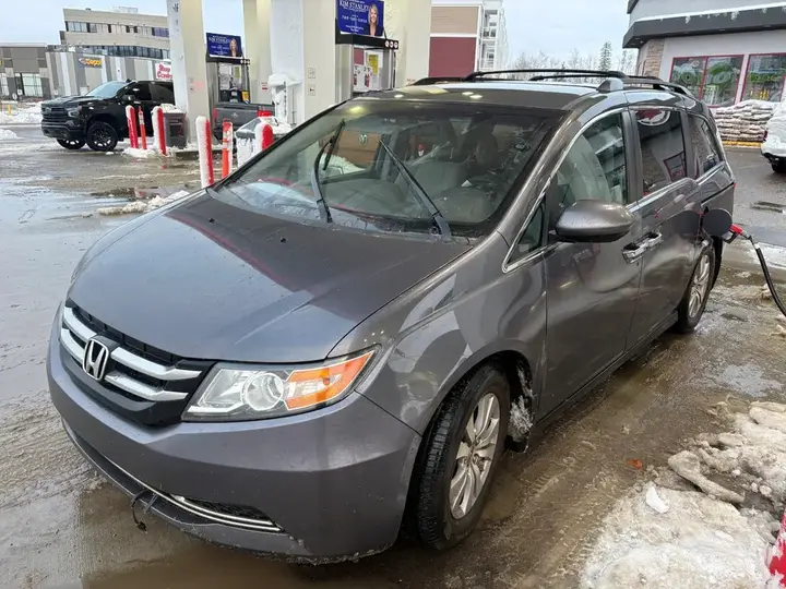 Honda Odyssey 2016 photo 2