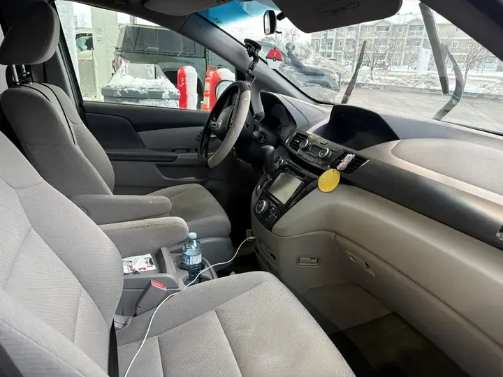Honda Odyssey 2016 photo 4