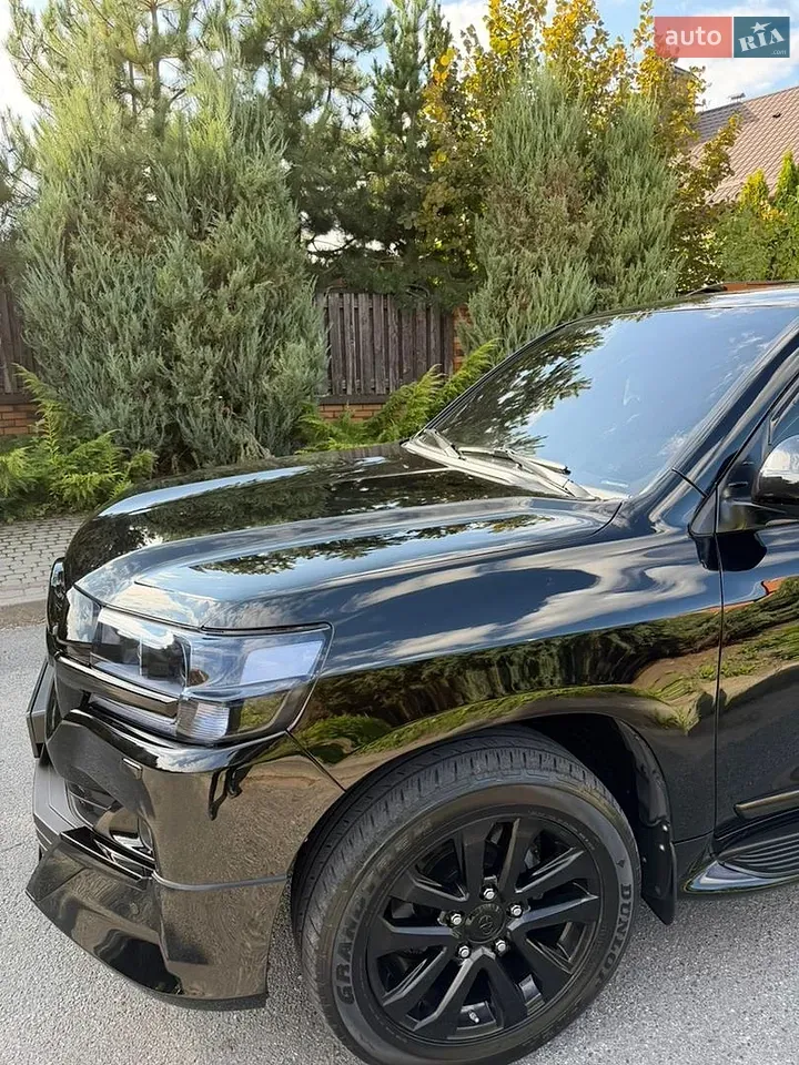 Toyota Land Cruiser 2017 photo 5