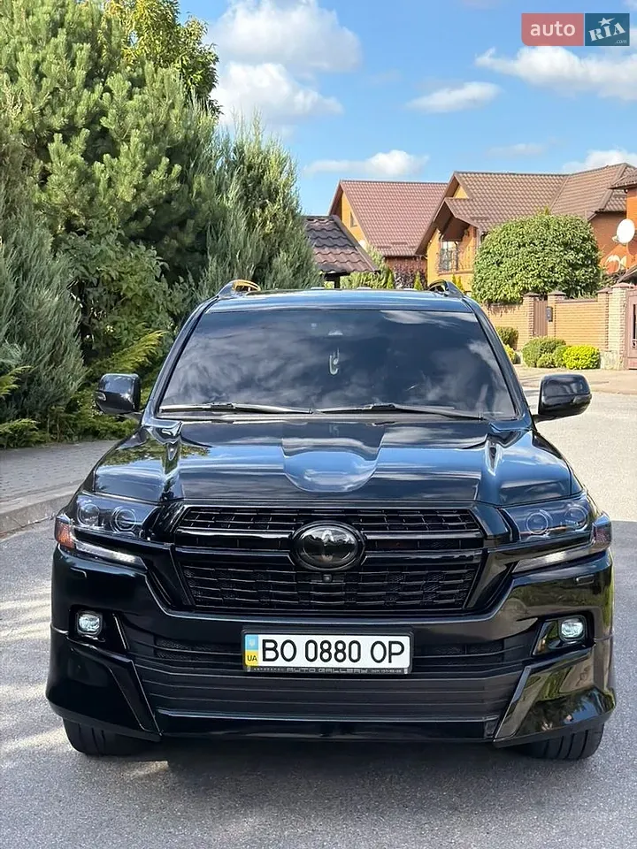 Toyota Land Cruiser