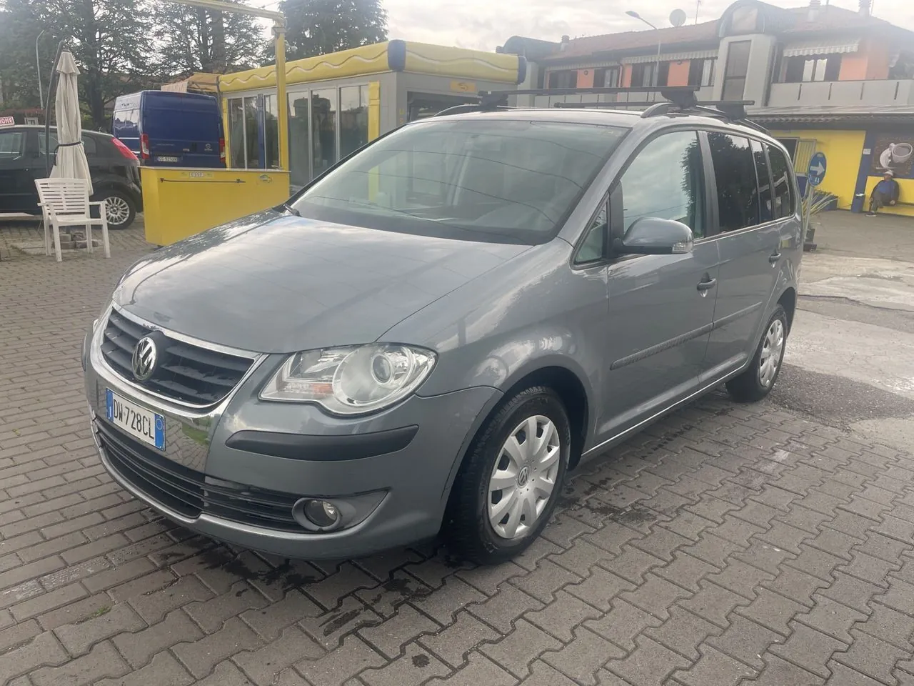 Volkswagen Touran 2009 photo 5