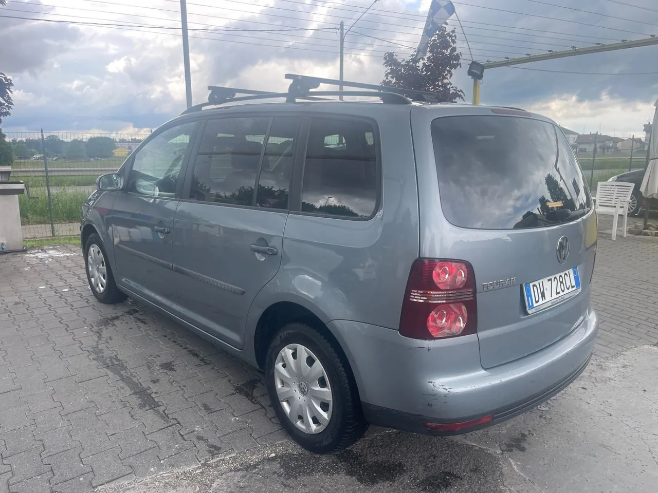 Volkswagen Touran 2009 photo 4