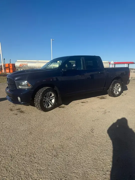 Dodge Ram 1500 2013 photo 2