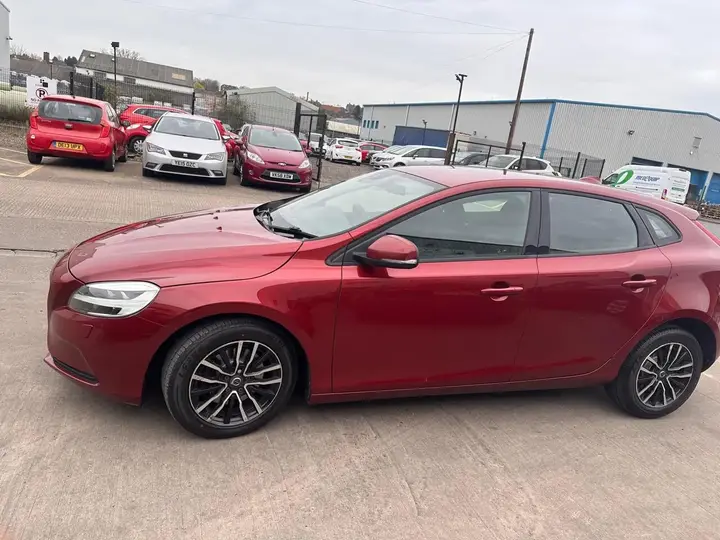 Volvo V40 2017 photo 3