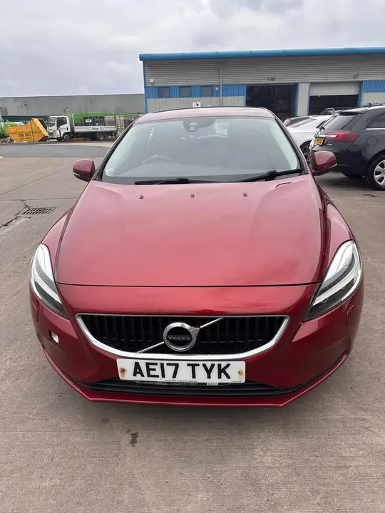 Volvo V40 2017 photo 2