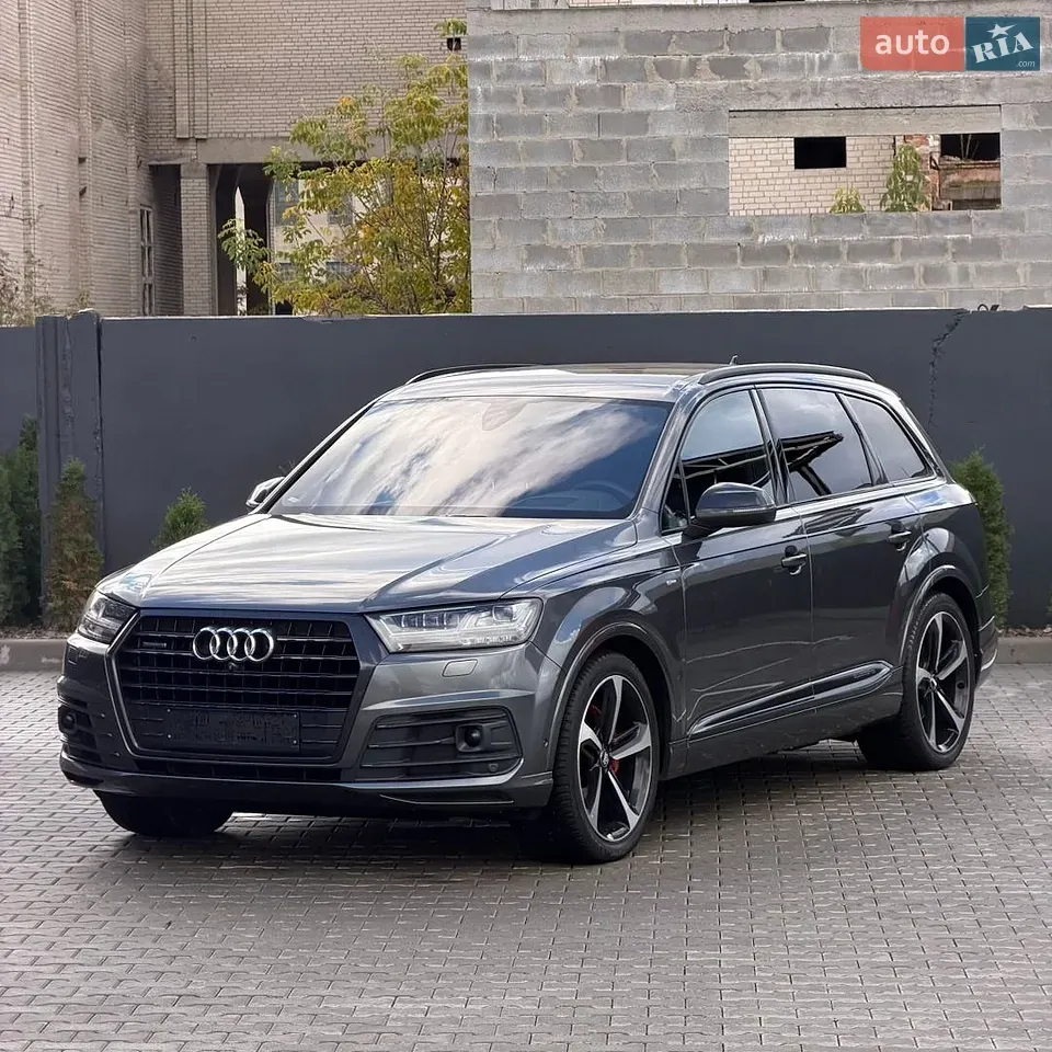 Audi Q7 2018 photo 2