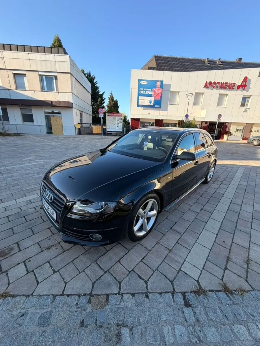 Audi A4 2011 photo 3