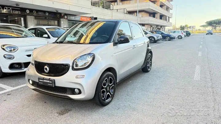 Smart Forfour 2019 photo 3