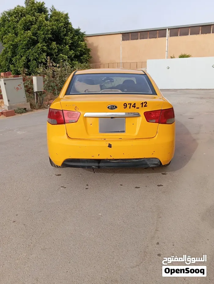 Kia Forte 2010 photo 2