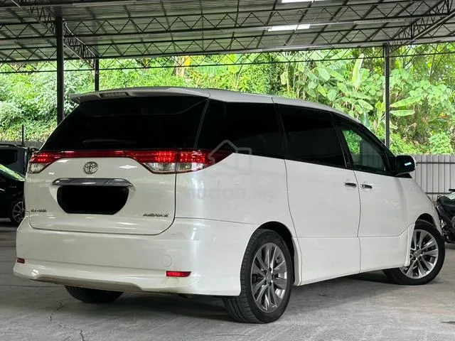 Toyota Estima