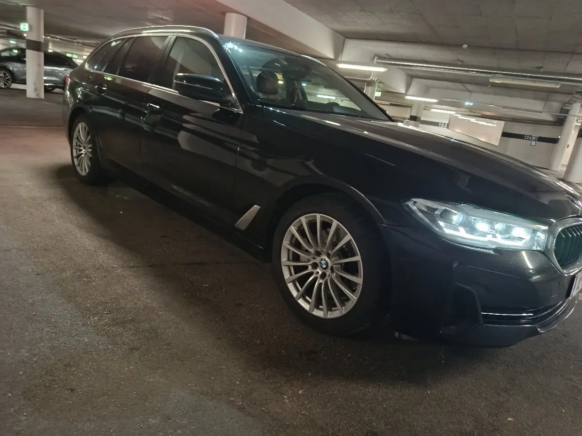 BMW 5 Series 2022 photo 3