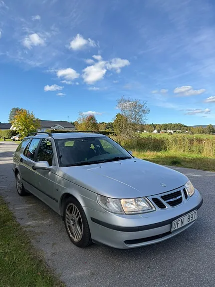 Saab 9-5 2003 photo 2