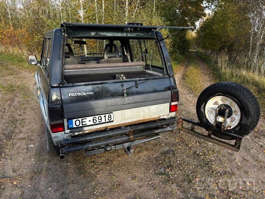 Nissan Patrol 1992 photo 5