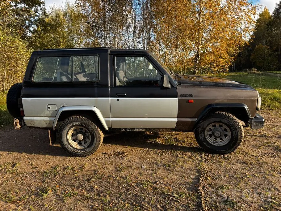Nissan Patrol 1992 photo 2