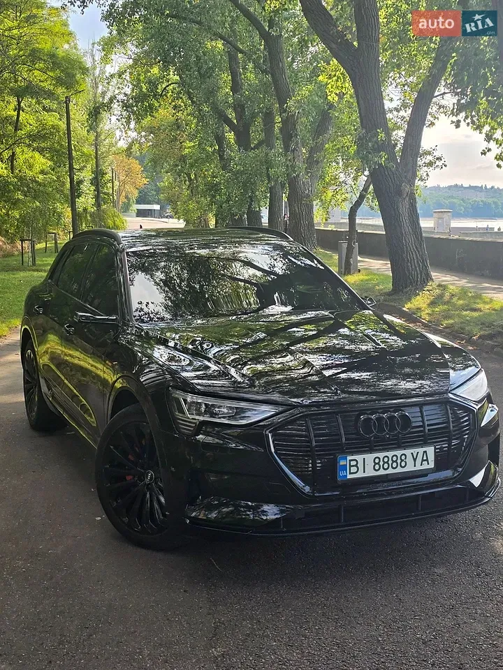Audi E-Tron