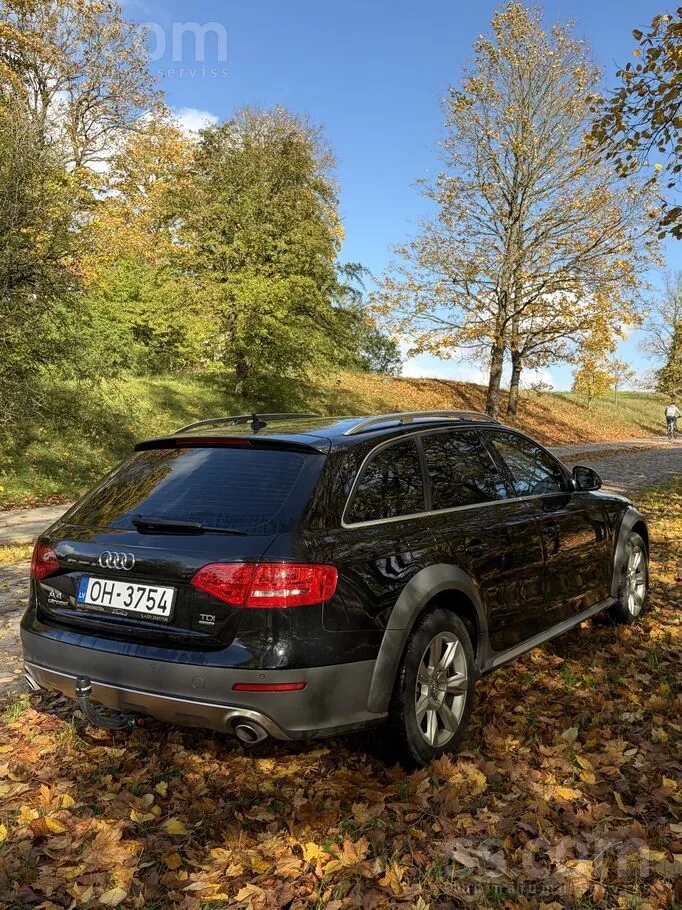 Audi A4 2010 photo 4