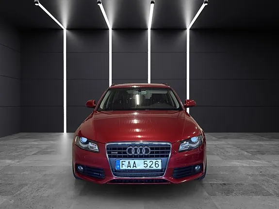 Audi A4 2009 photo 2