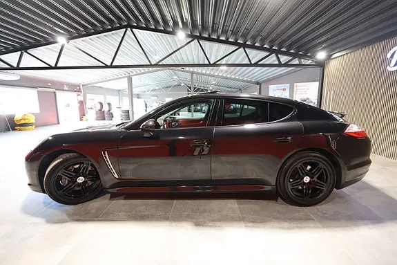 Porsche Panamera 4 2011 photo 5