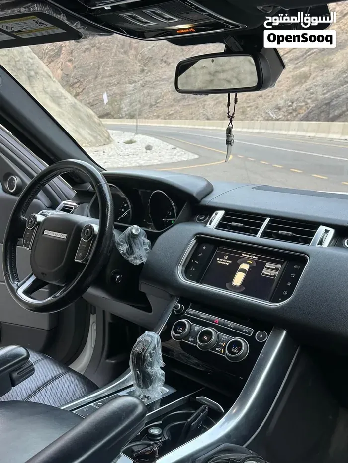 Land Rover Range Rover Sport 2016 photo 4
