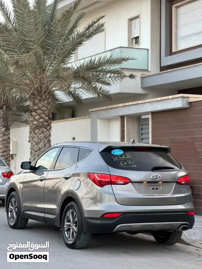 Hyundai Santa Fe 2015 photo 2