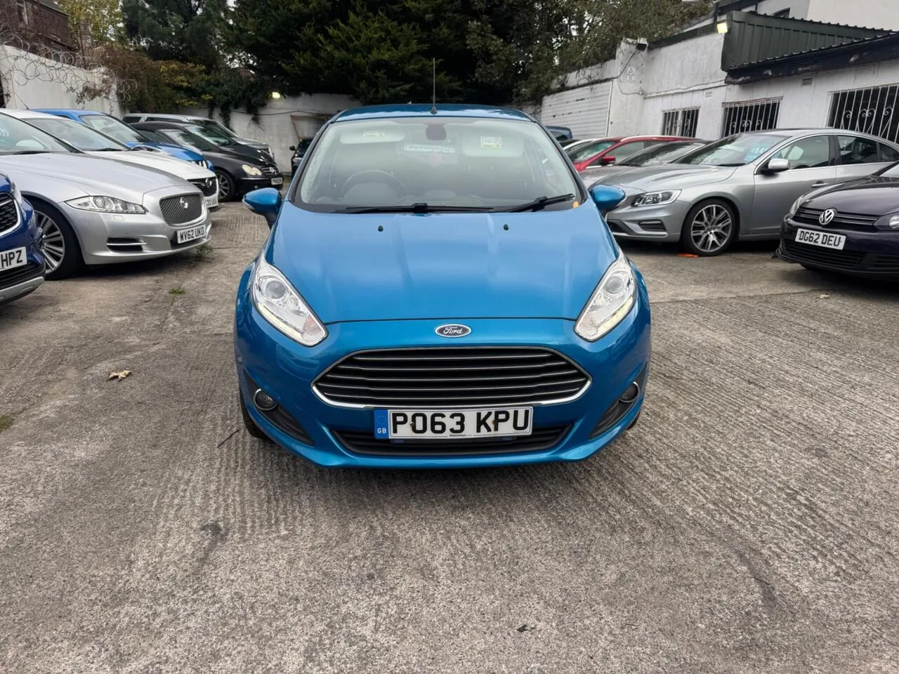 Ford Fiesta 2013 photo 2