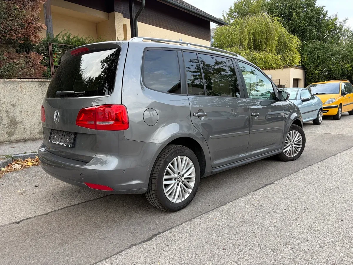 Volkswagen Touran 2015 photo 3