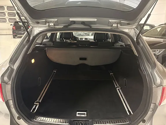 Toyota Avensis 2010 photo 4