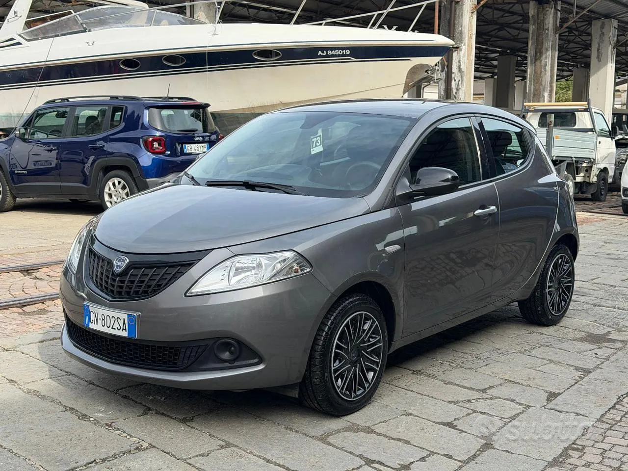 Lancia Ypsilon
