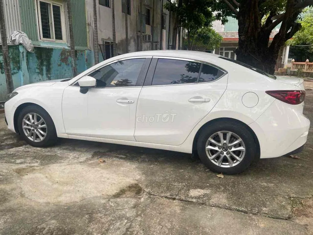Mazda 3 2016 photo 3