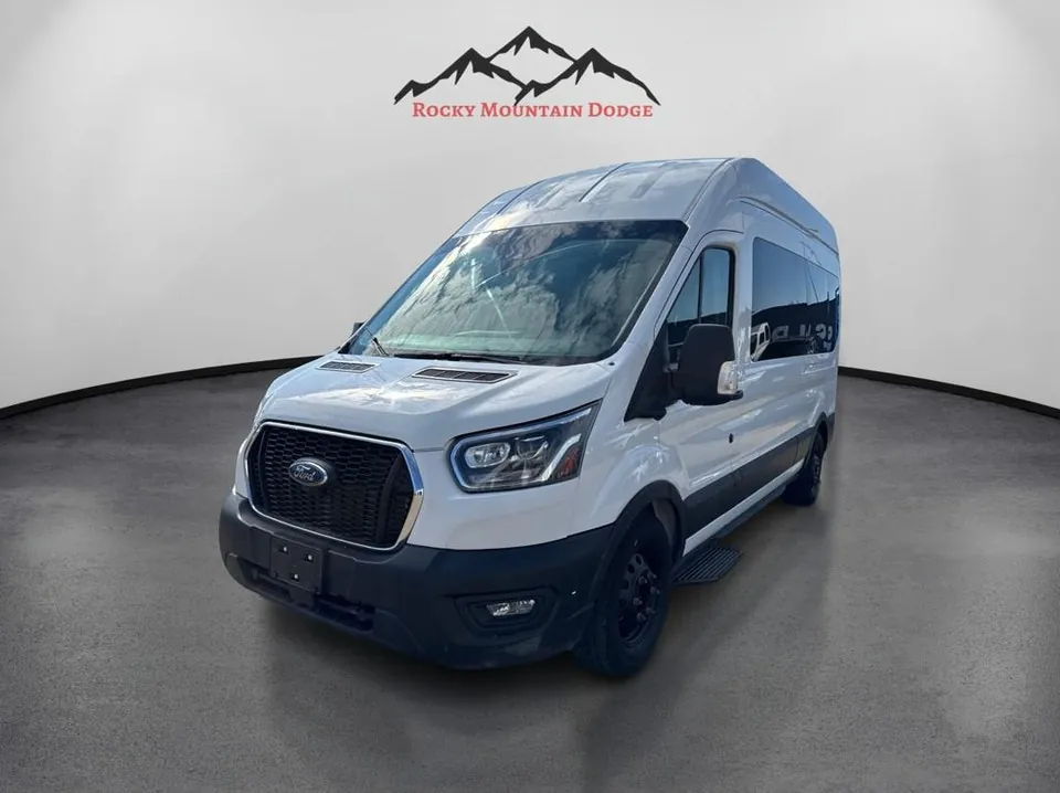 Ford Transit 2023 photo 2