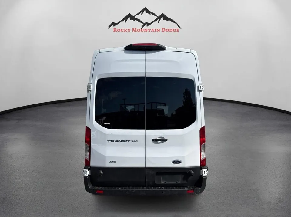 Ford Transit 2023 photo 4