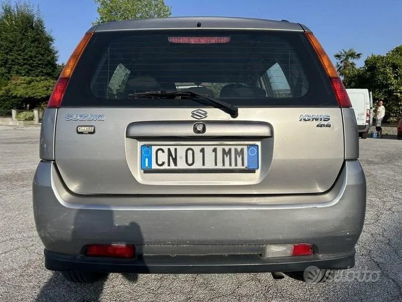 Suzuki Ignis 2004 photo 4