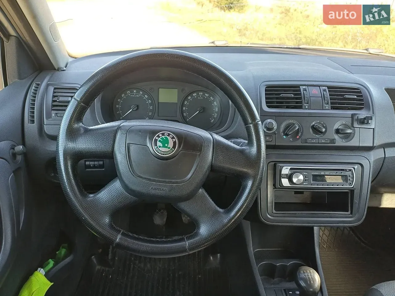 Skoda Fabia 2010 photo 4